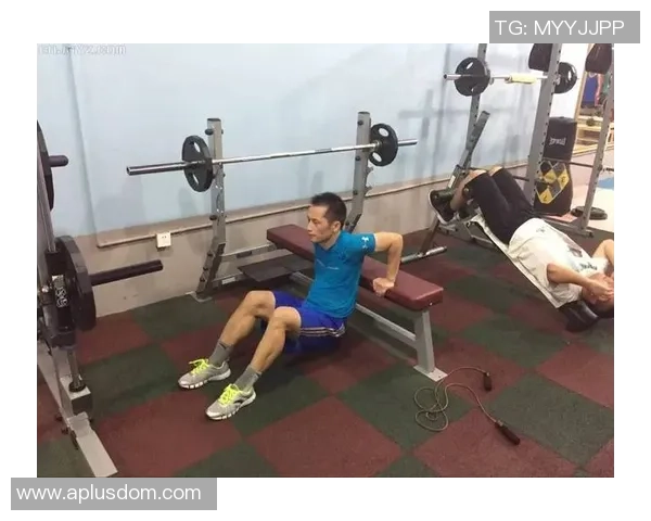 提升足球明星上肢力量训练的科学方法与实用技巧探讨