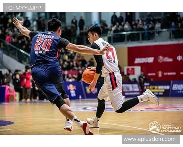 赛后分析:西安篮球队与重庆篮球队的战术灵活性对比与启示 赛后分析:西安篮球队与重庆篮球队的战术灵活性对比与启示