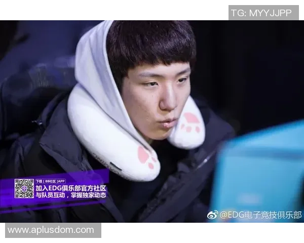 陈强独家分享羽毛球技巧与心得助你提升竞技水平与乐趣 陈强独家分享羽毛球技巧与心得助你提升竞技水平与乐趣